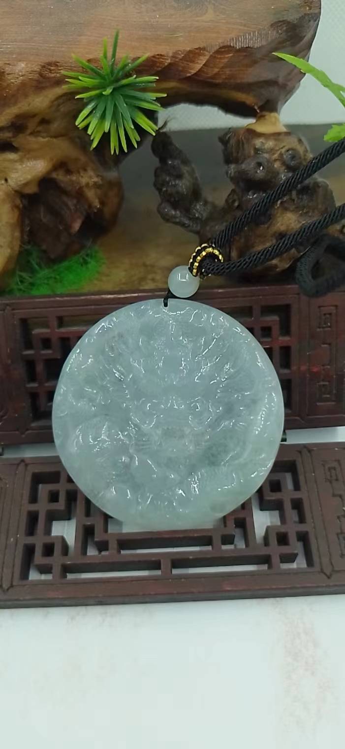 龙行天下