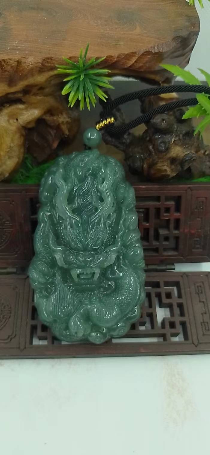 龙行天下