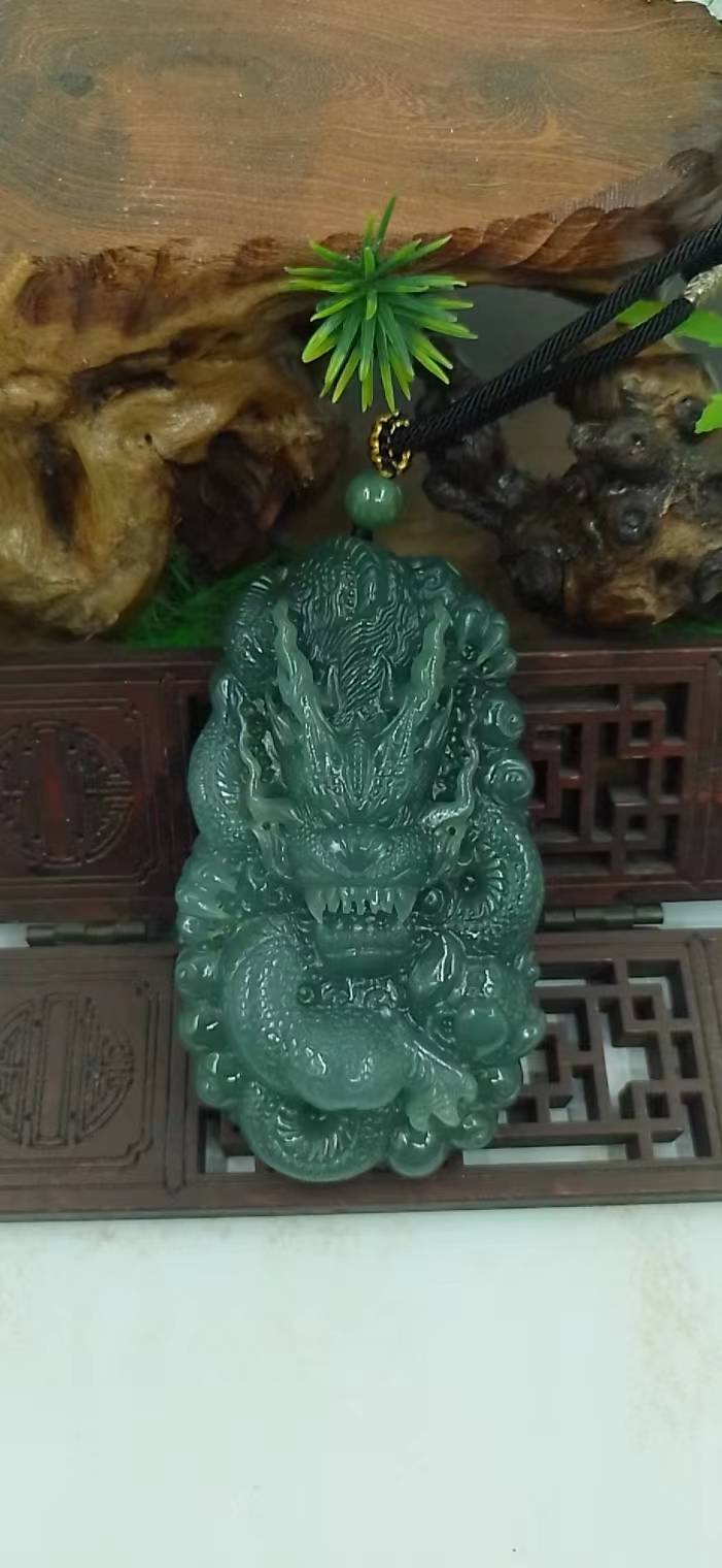 龙行天下