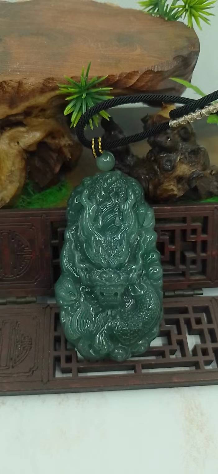 龙行天下