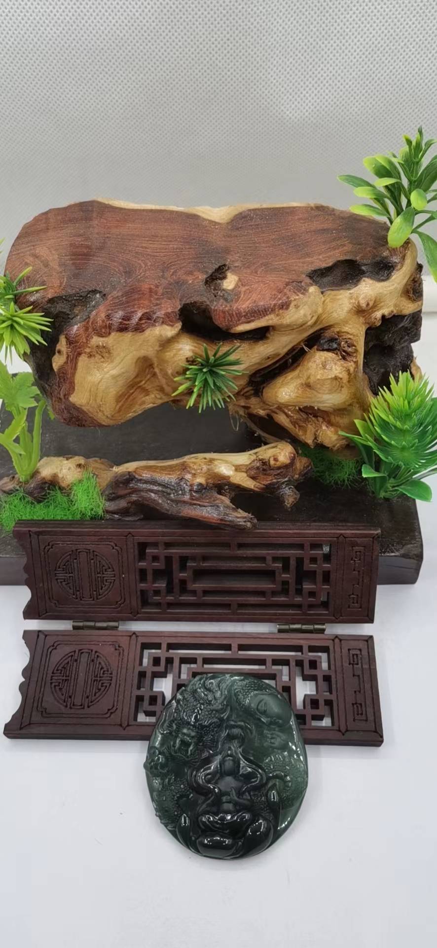 神龙护主