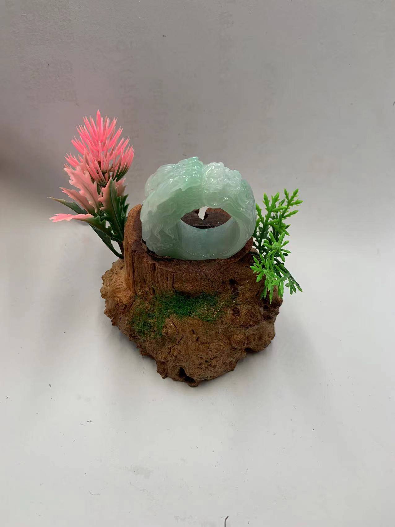 神龙护主