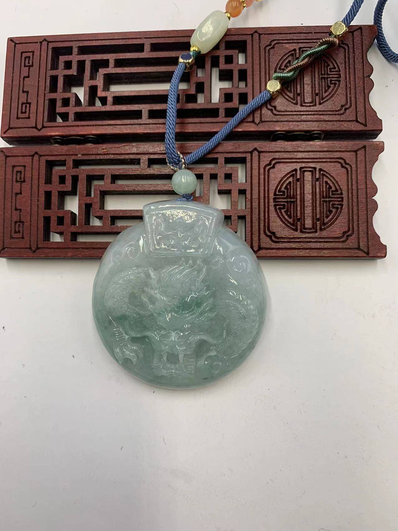  龙霸天下