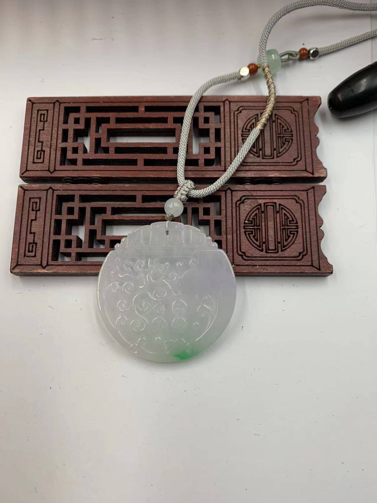 龙行天下