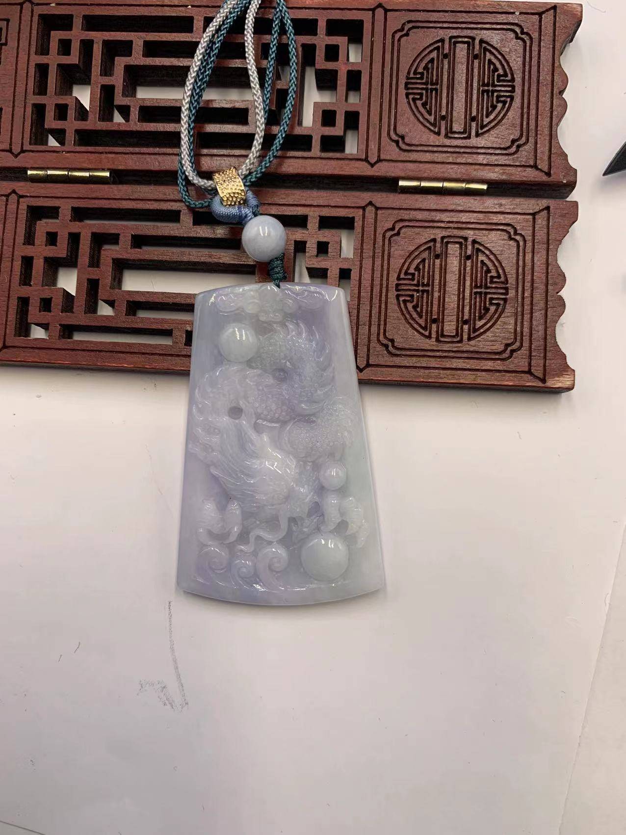 神龙护主