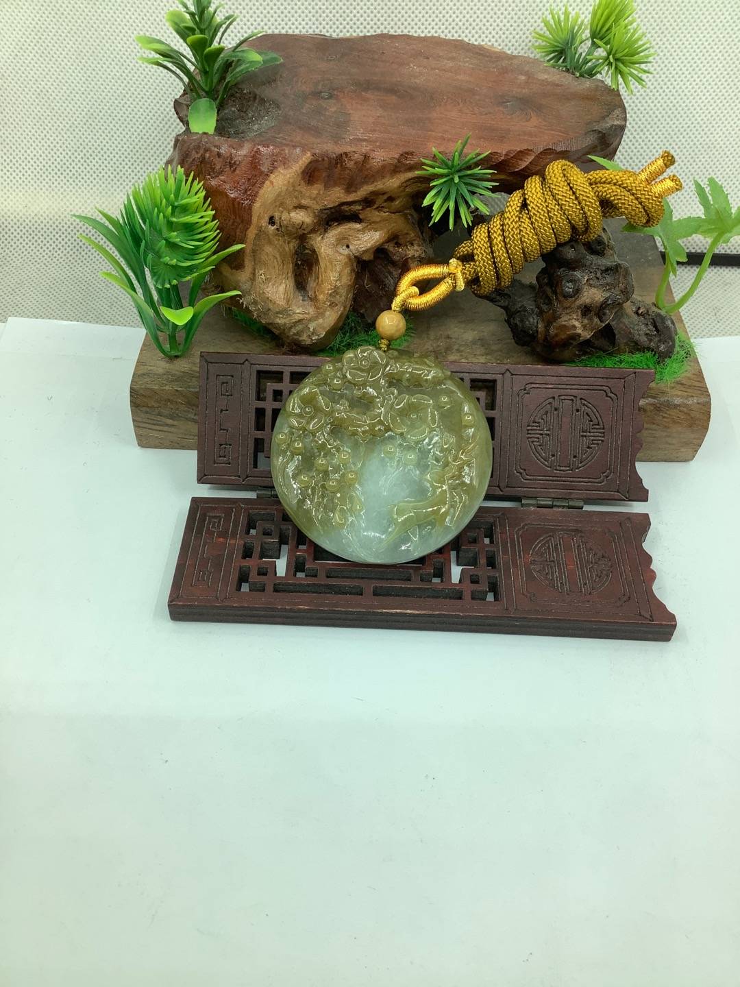 鹿梅同春