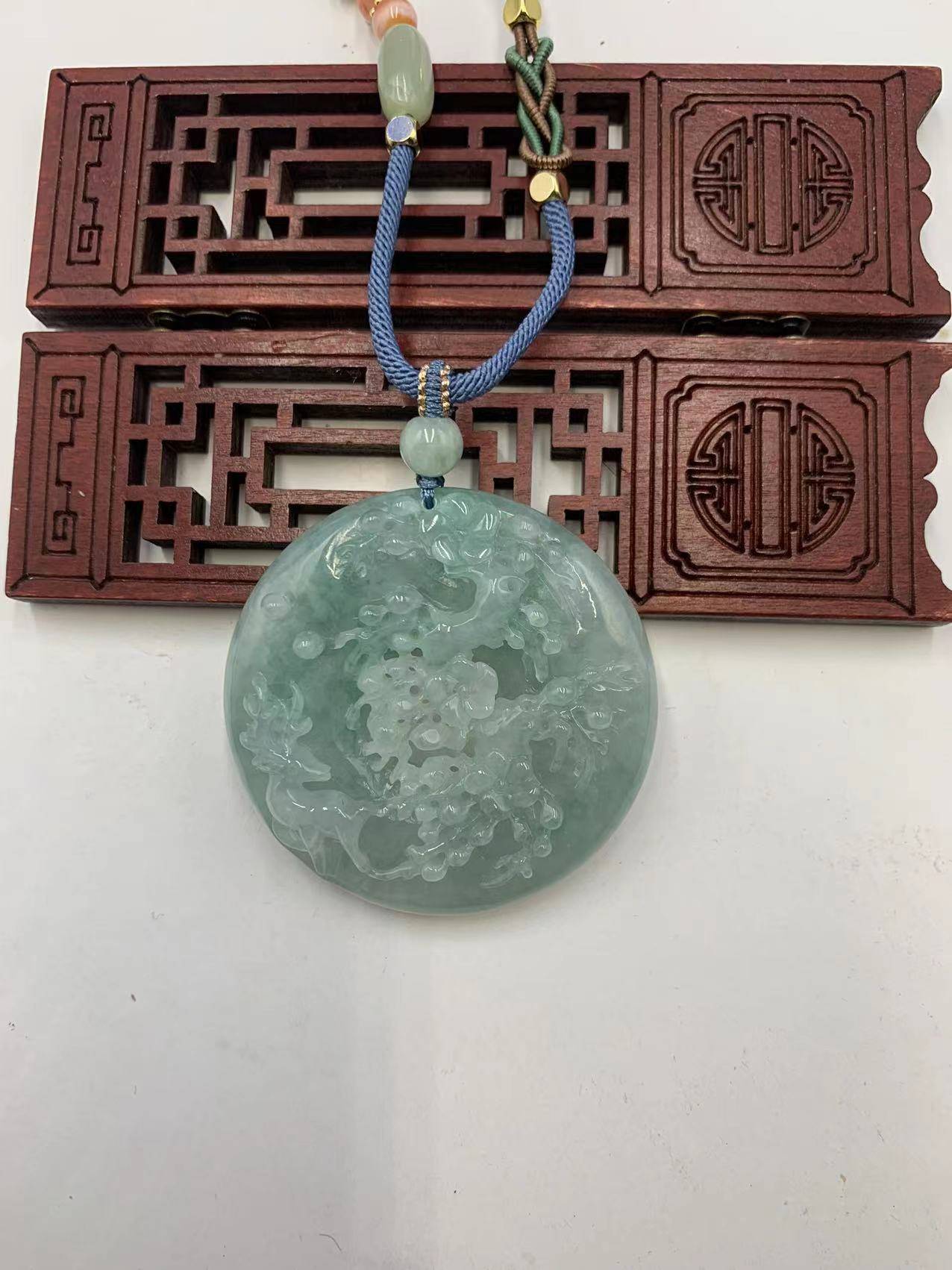 鹿梅同春