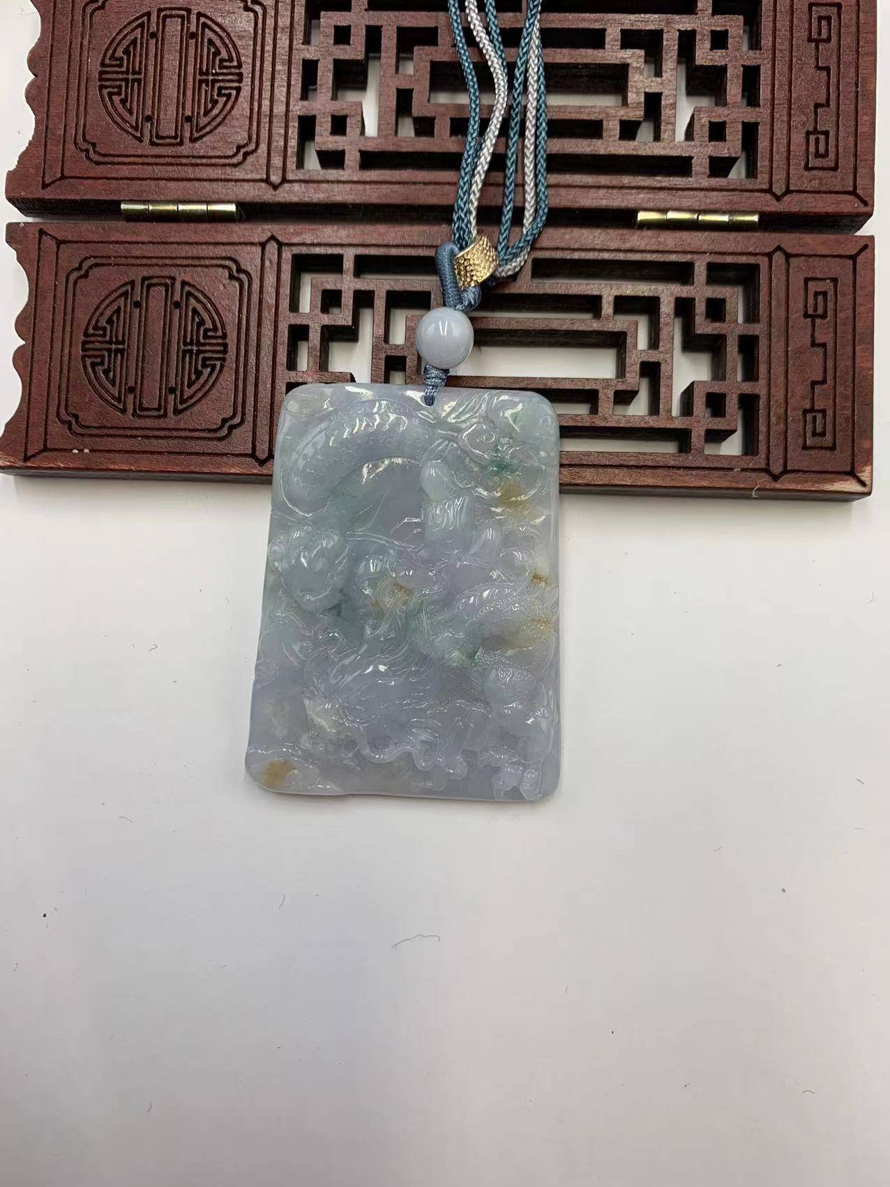 神龙护主
