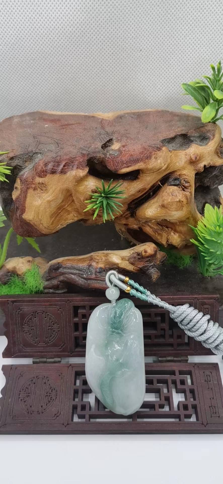 龙行天下