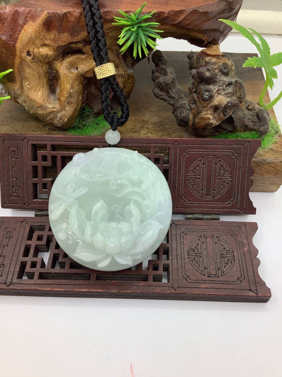 一品青莲