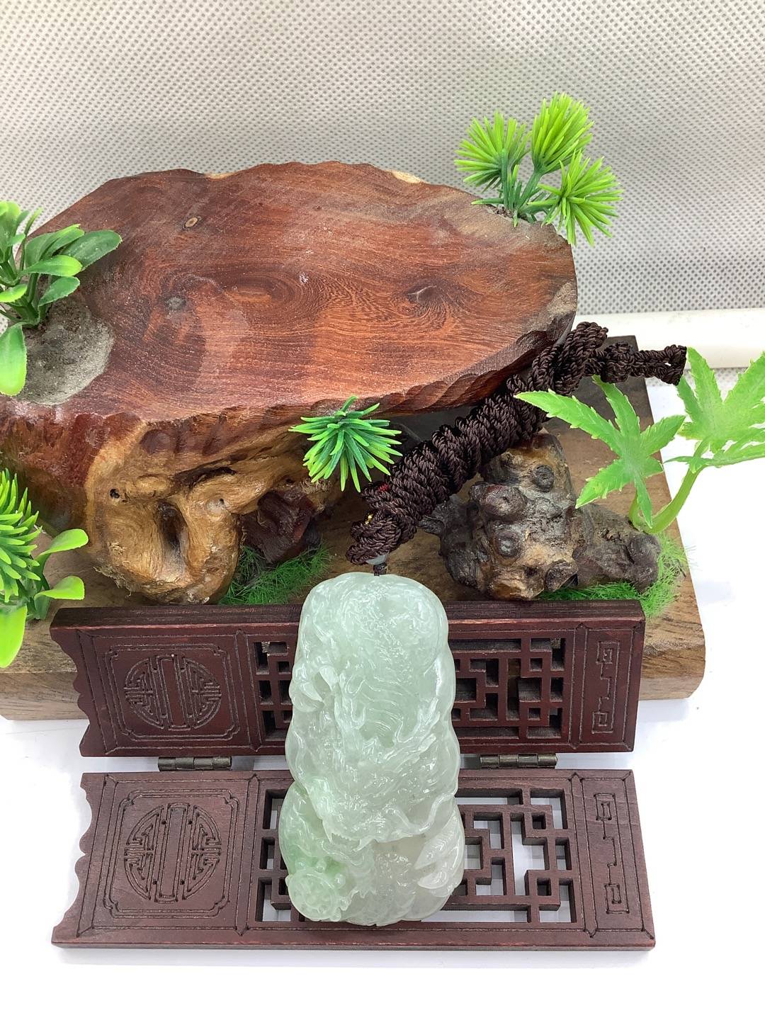 龙行天下