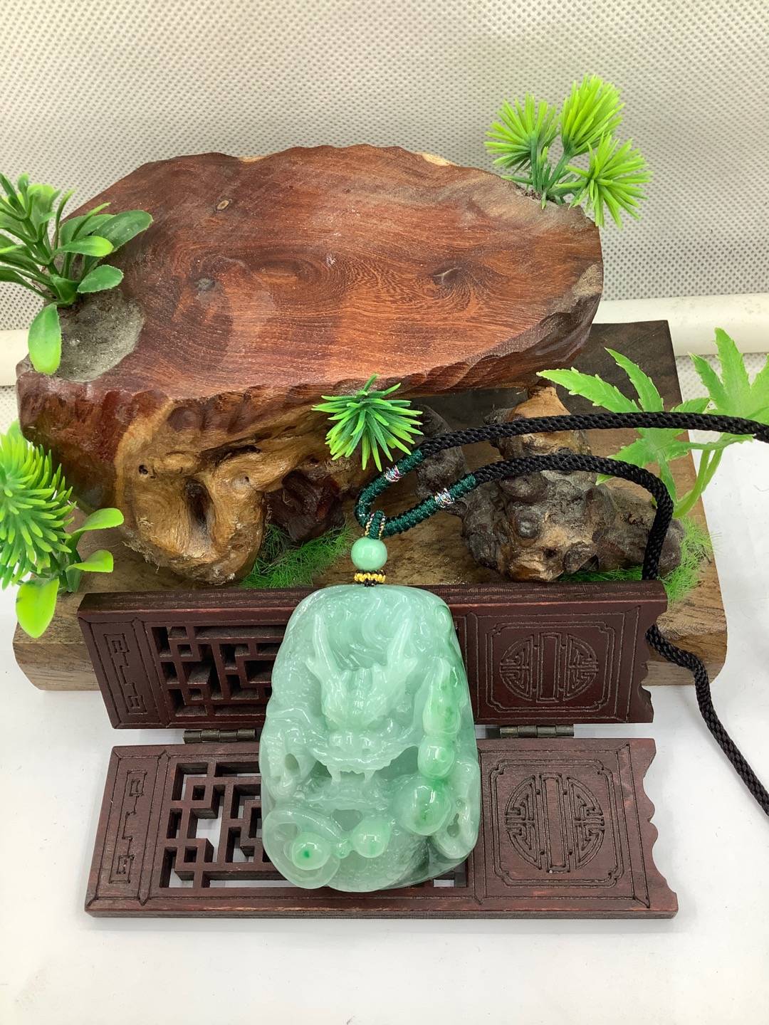 龙行天下