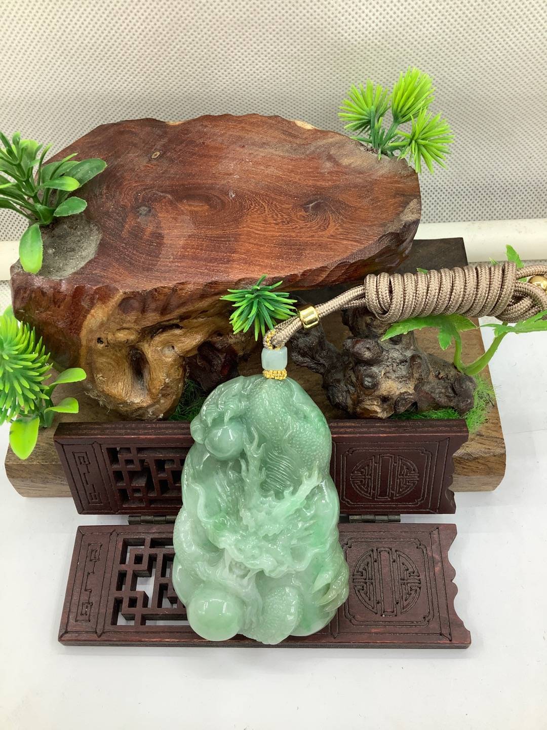 龙行天下
