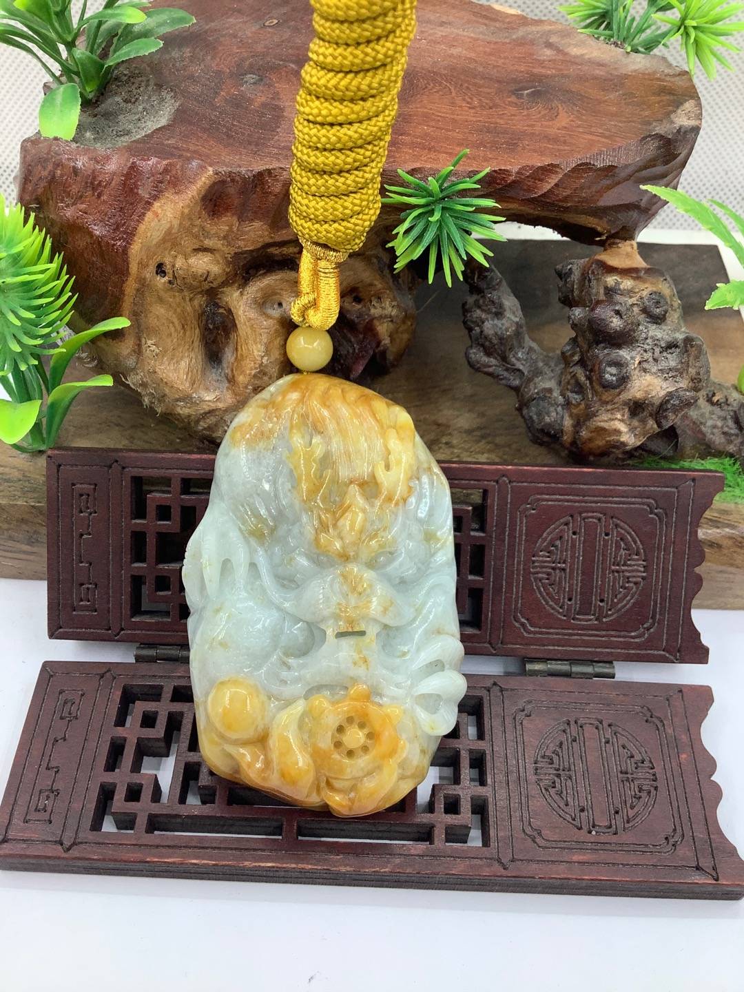 龙行天下