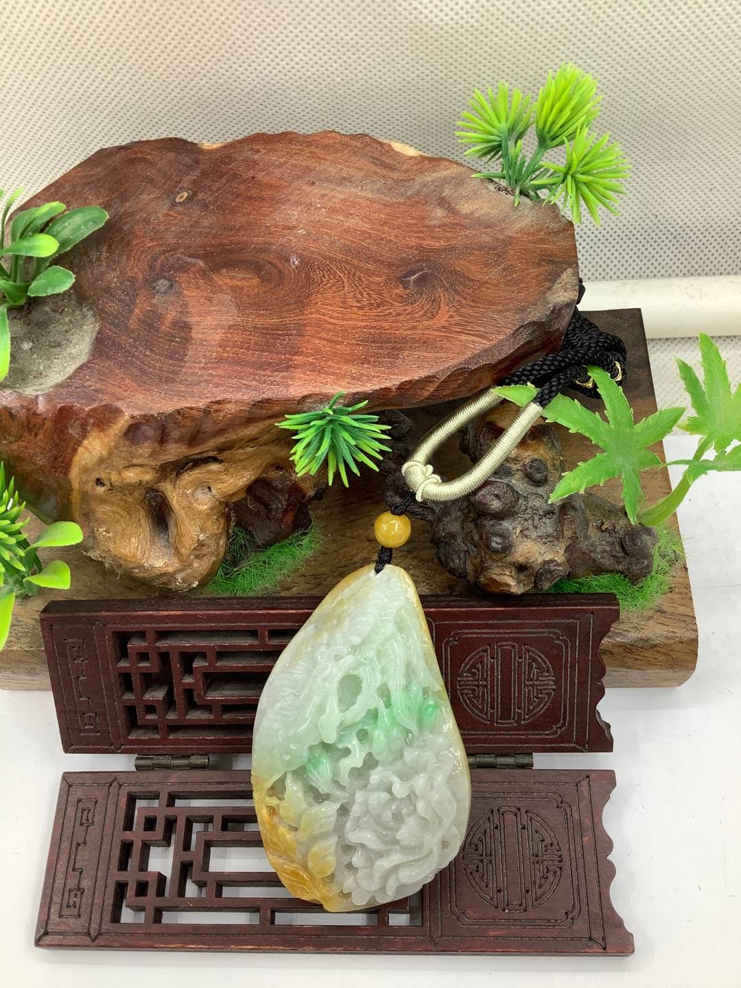 凤戏牡丹