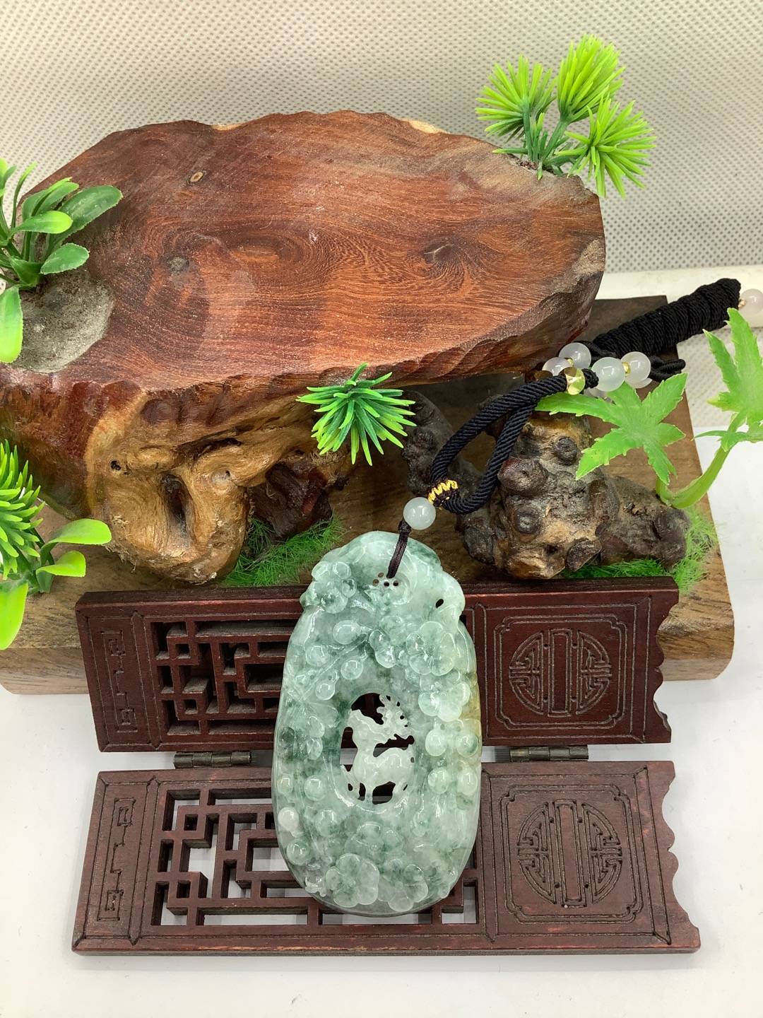 鹿梅同春