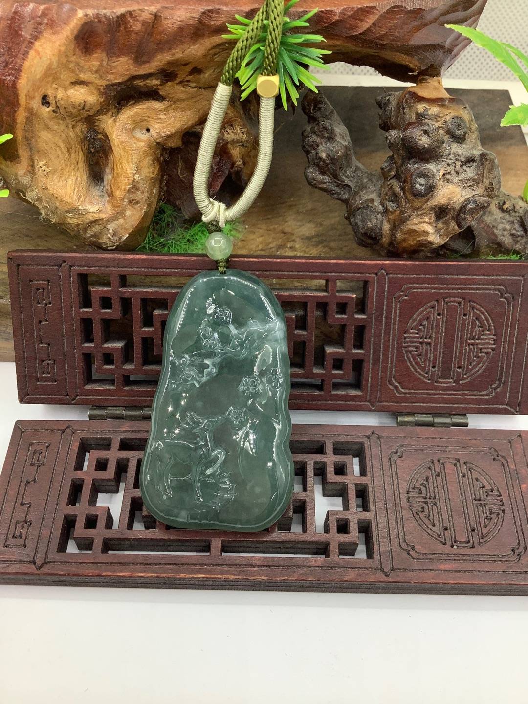 鹿梅同春