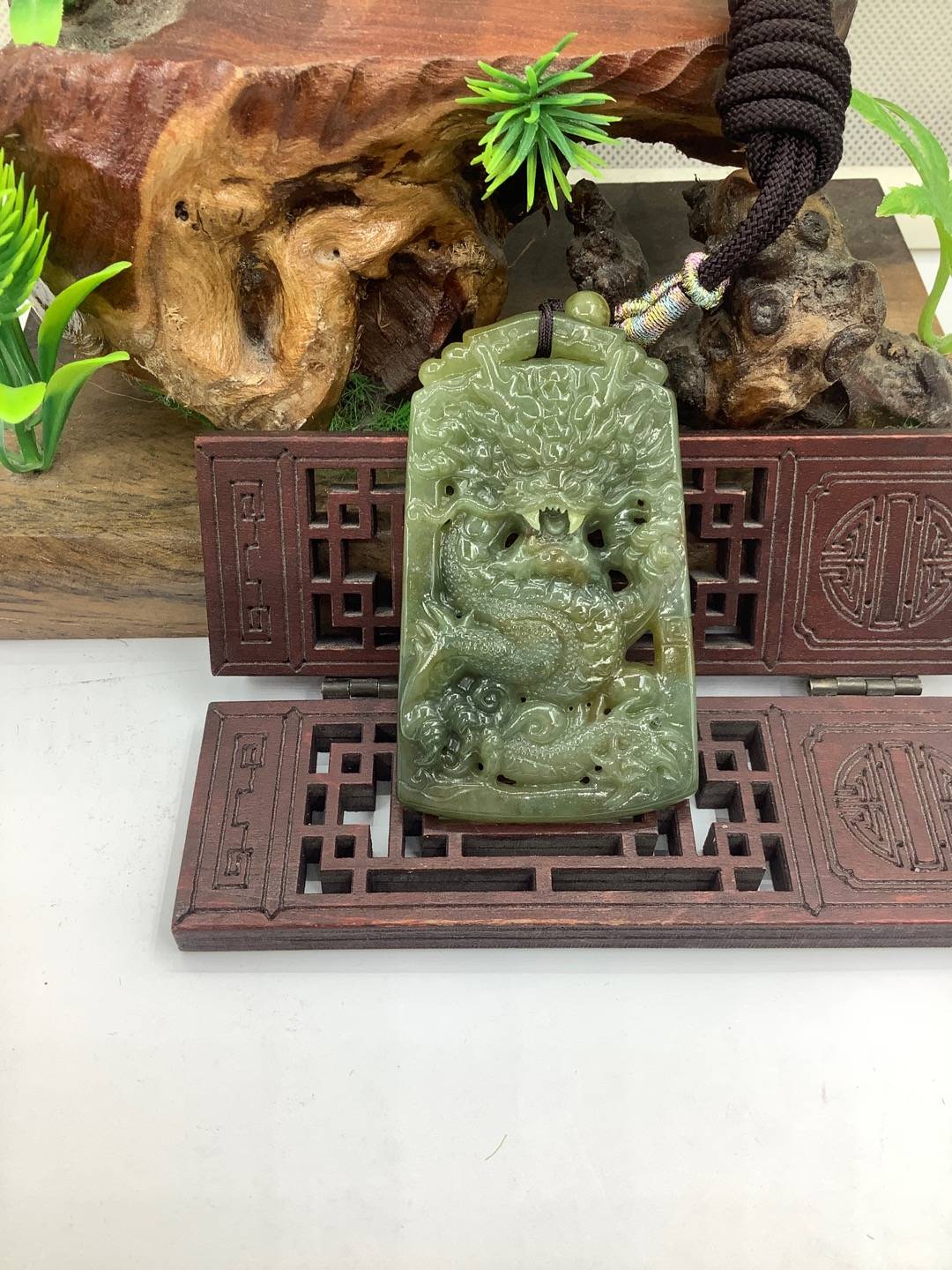 龙行天下