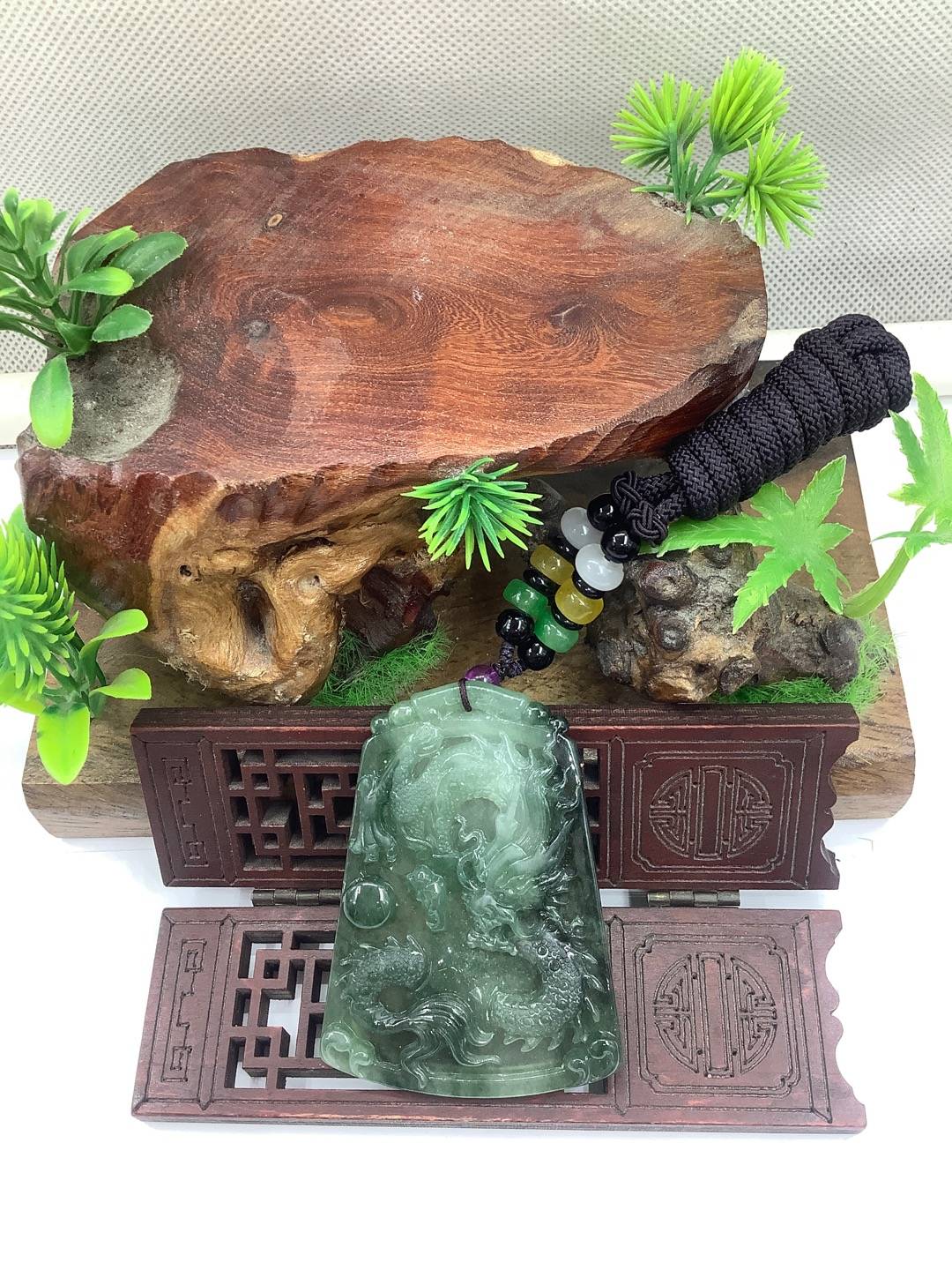 龙行天下