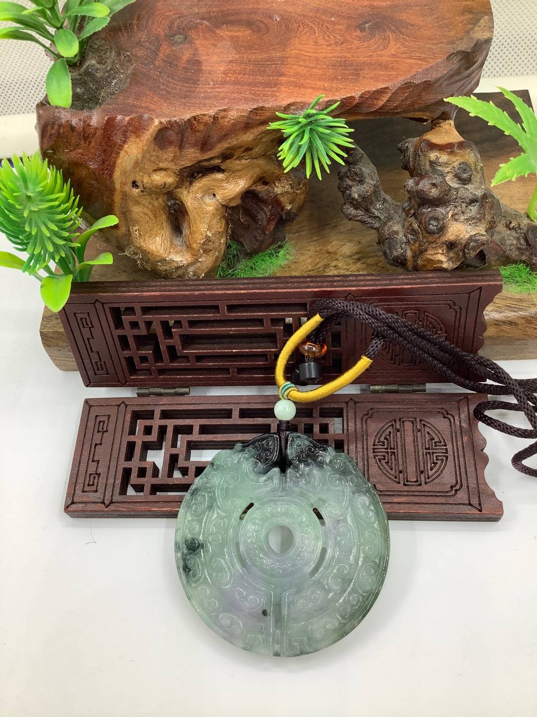 仿古牌