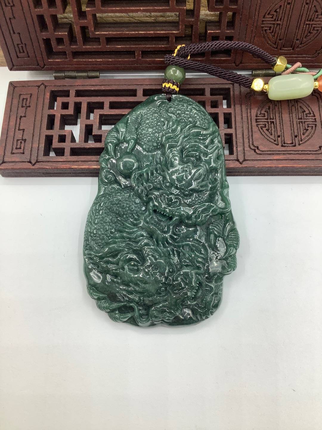 龙行天下