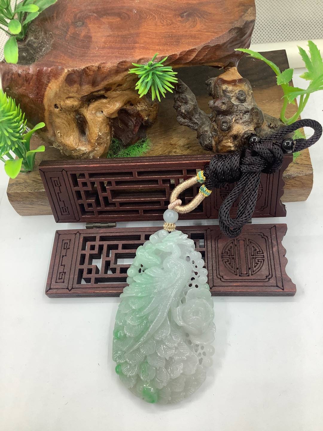 凤穿牡丹