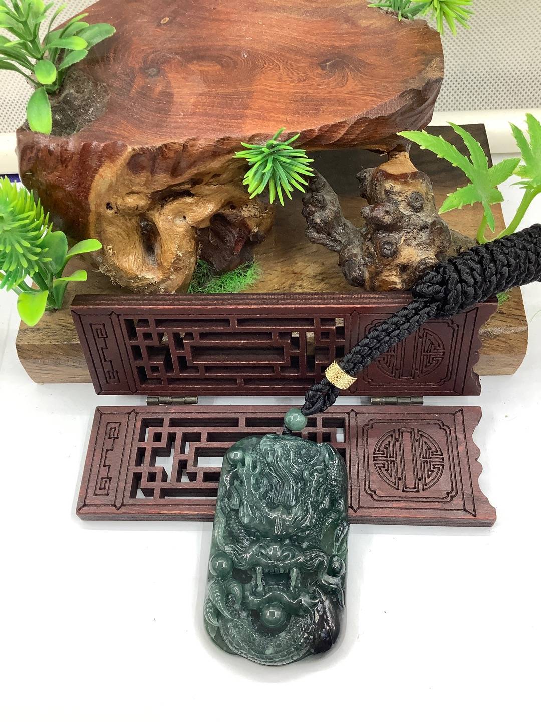 龙行天下