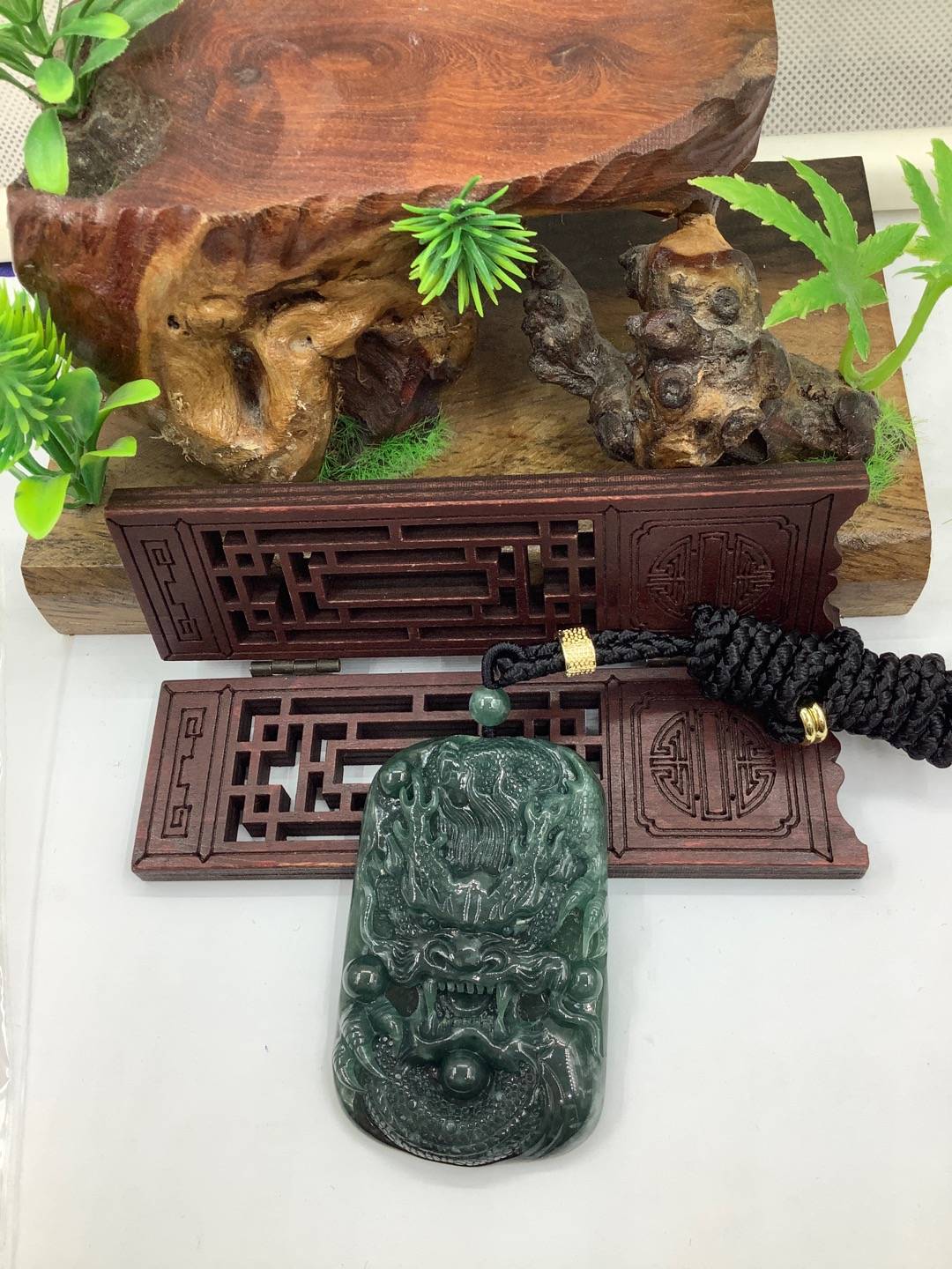 龙行天下