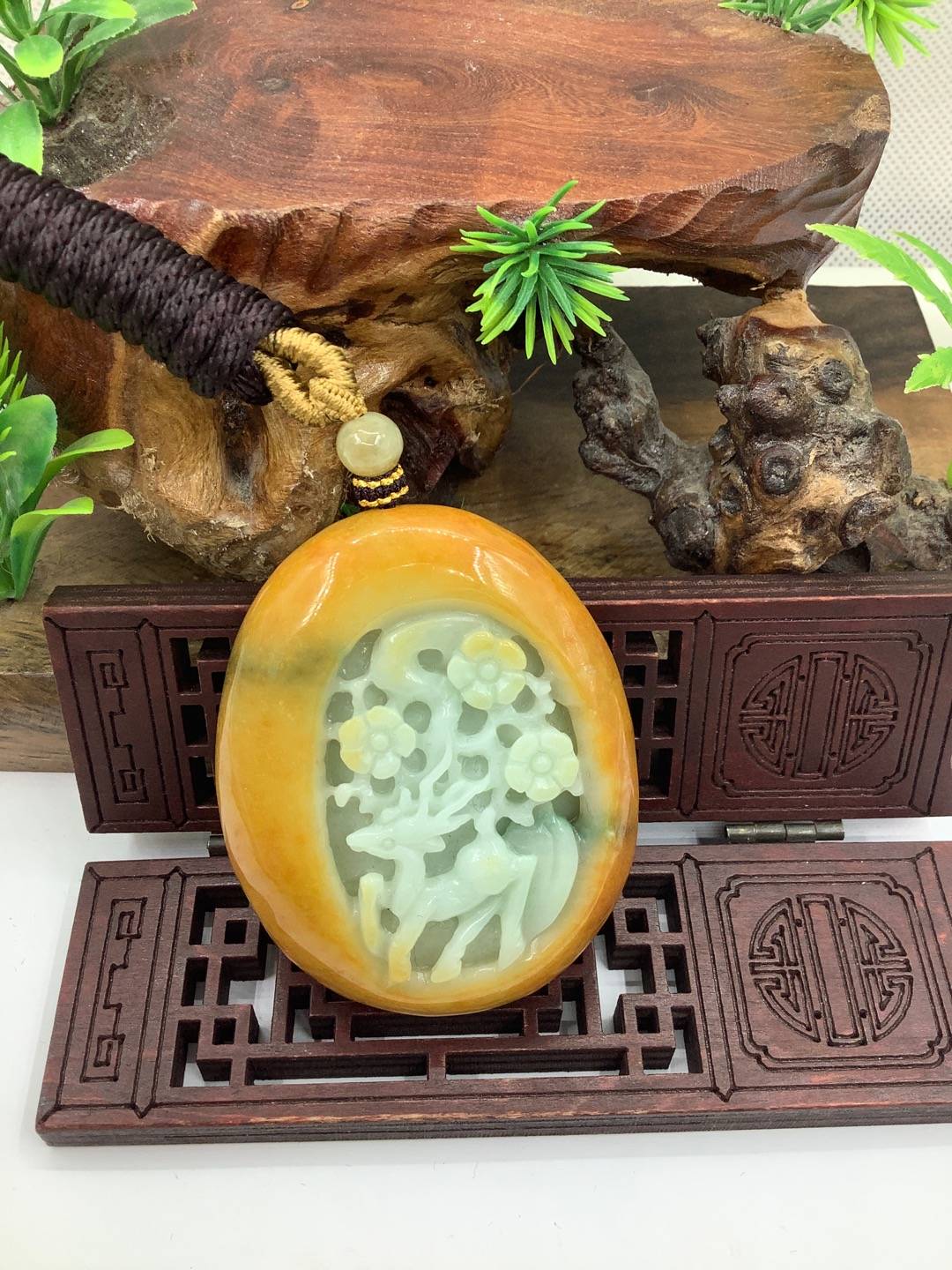 鹿梅同春