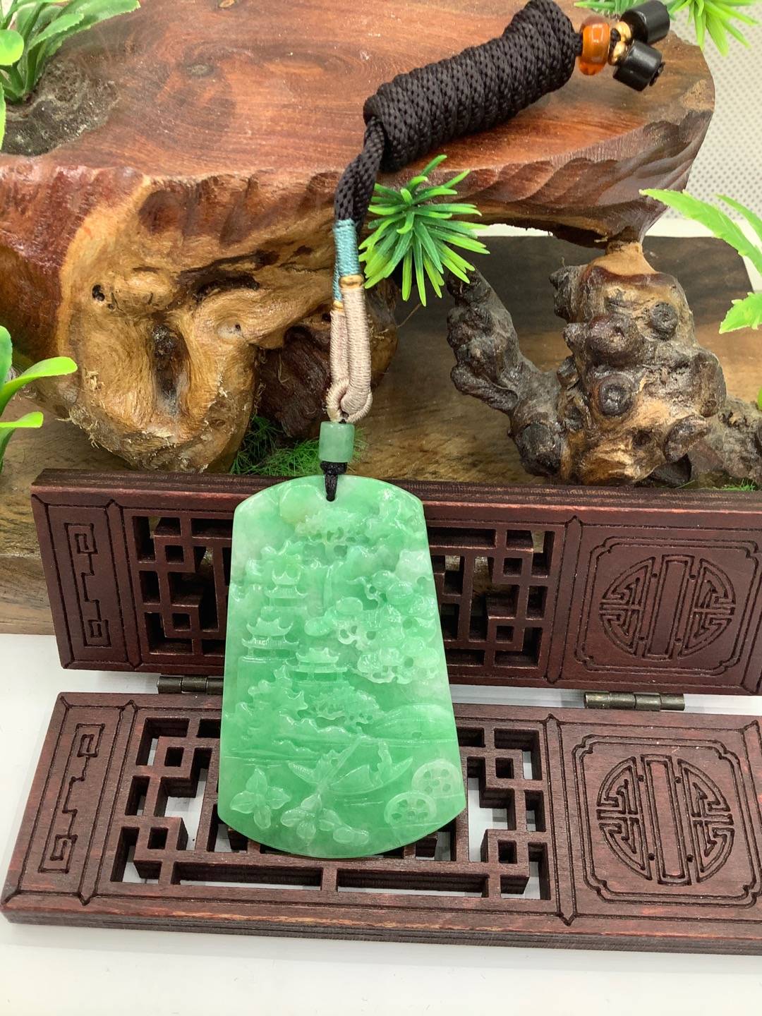 溪水行旅