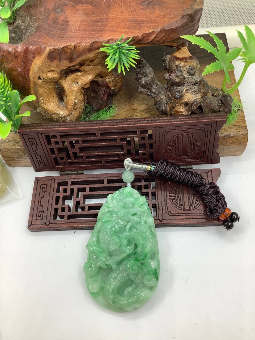 龙行天下