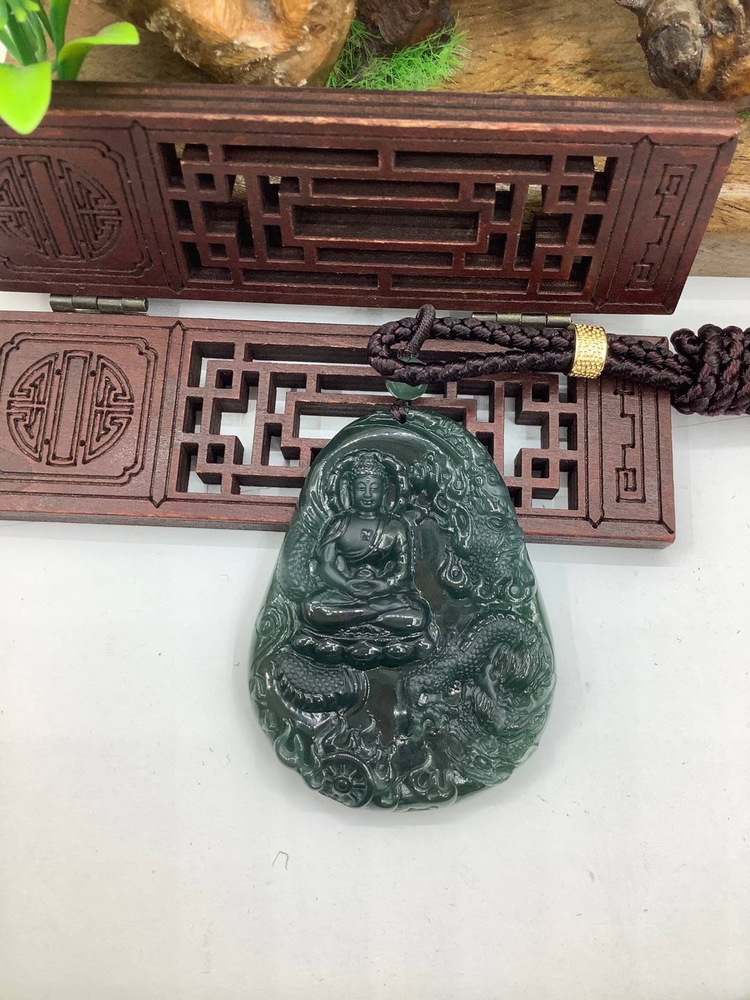 神龙护主