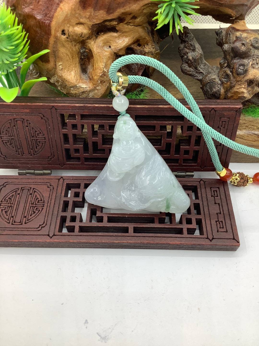 神龙护主