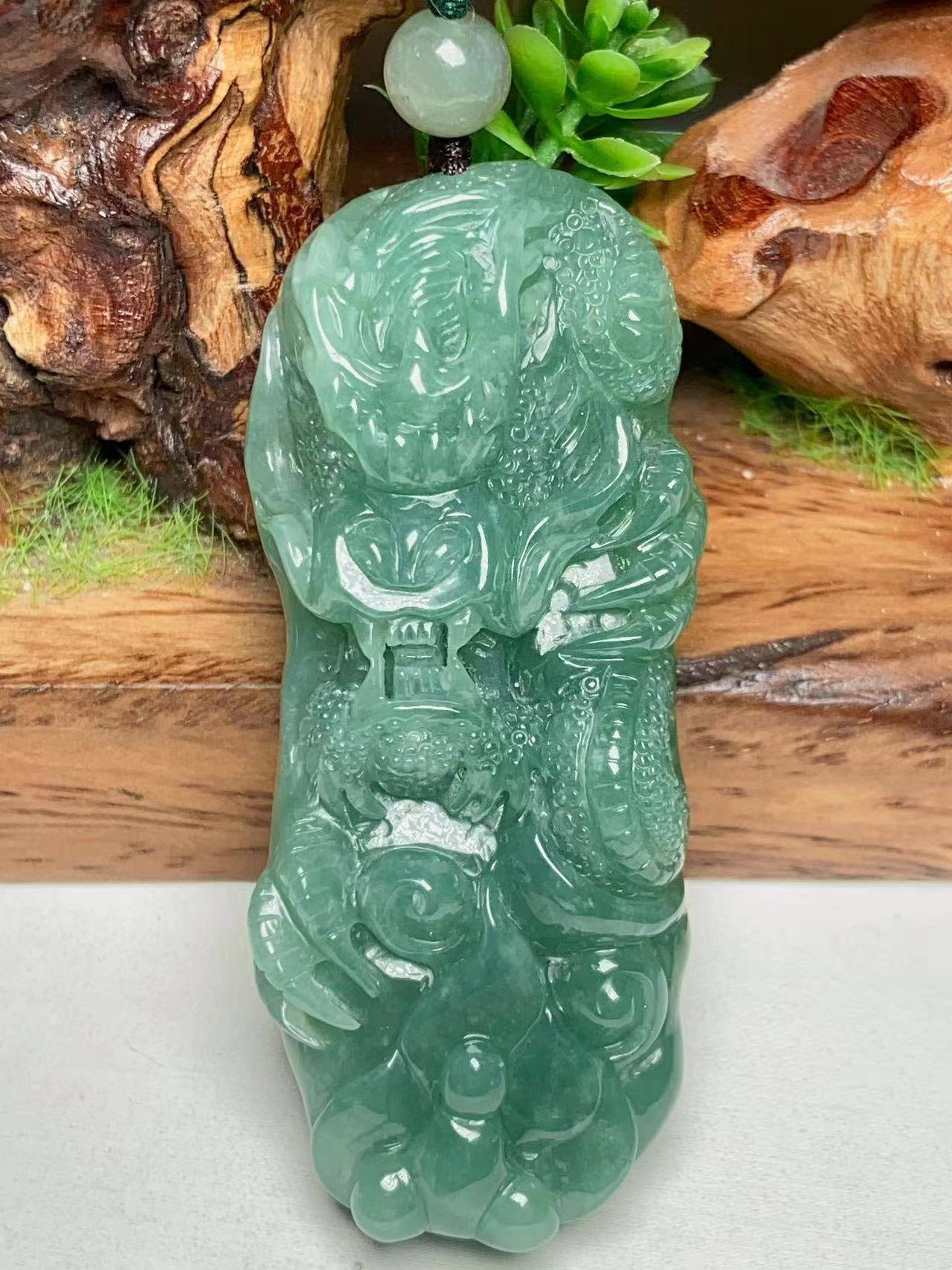 神龙护主
