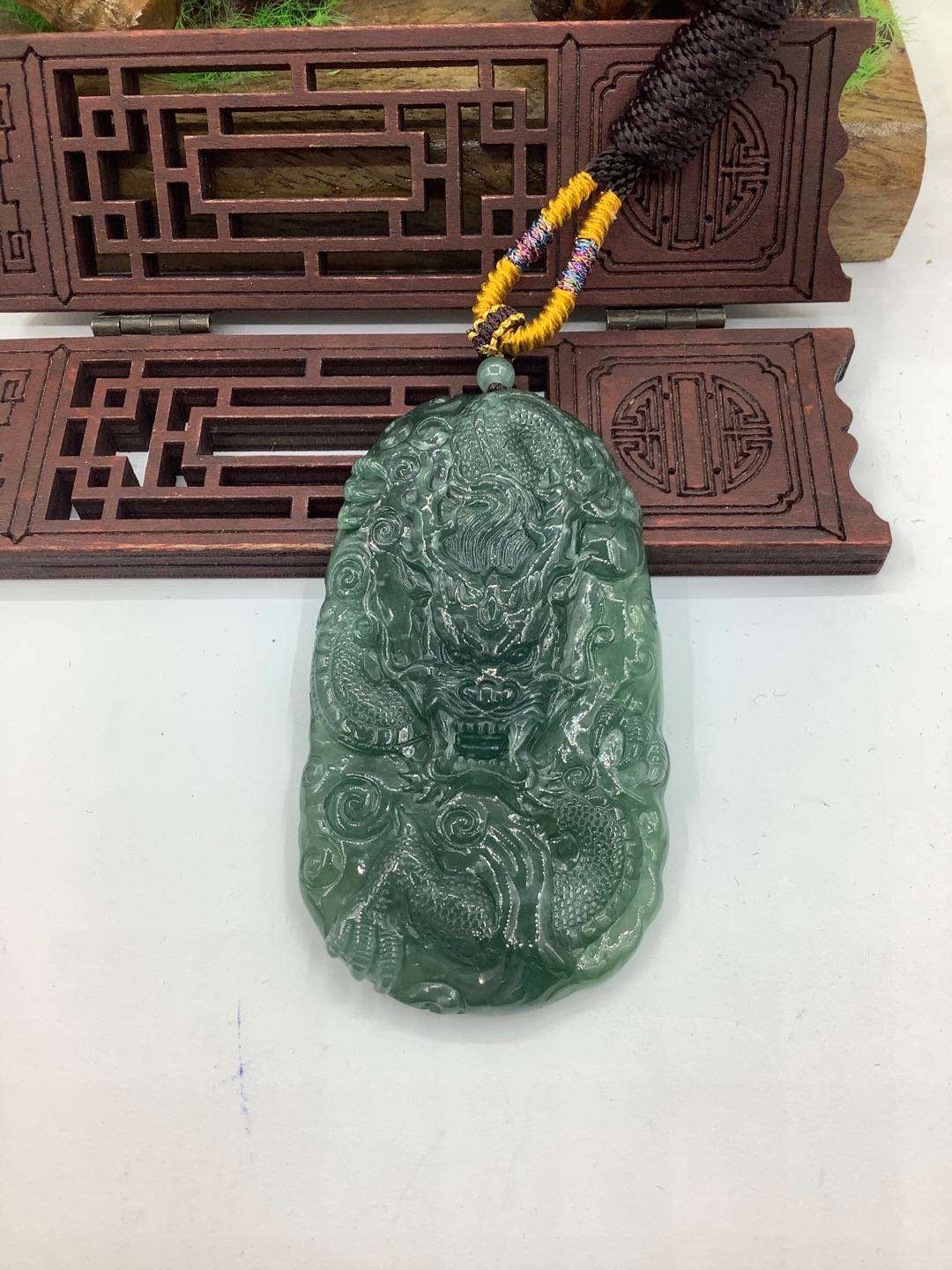 龙行天下