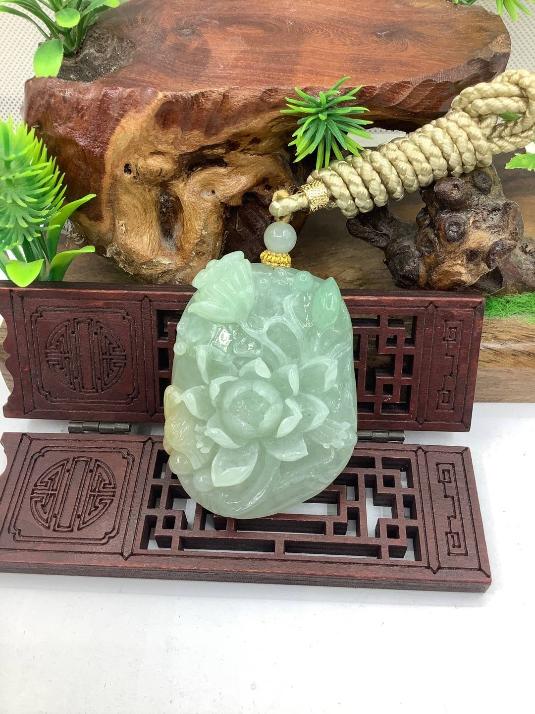 一品青莲