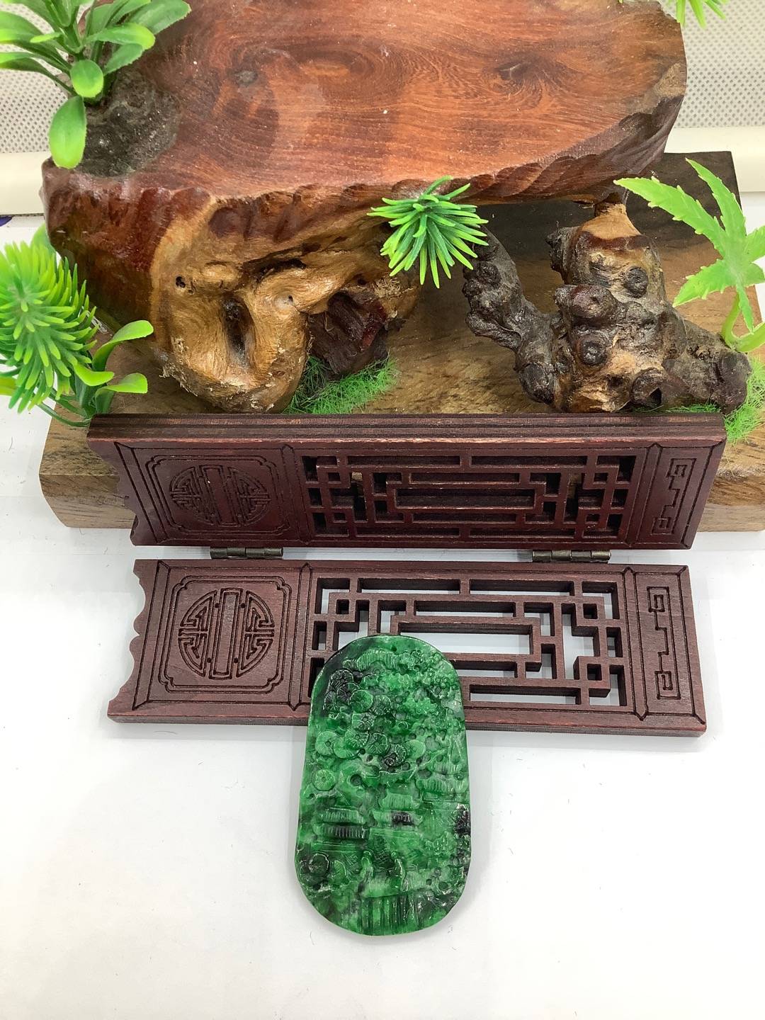 溪水行旅