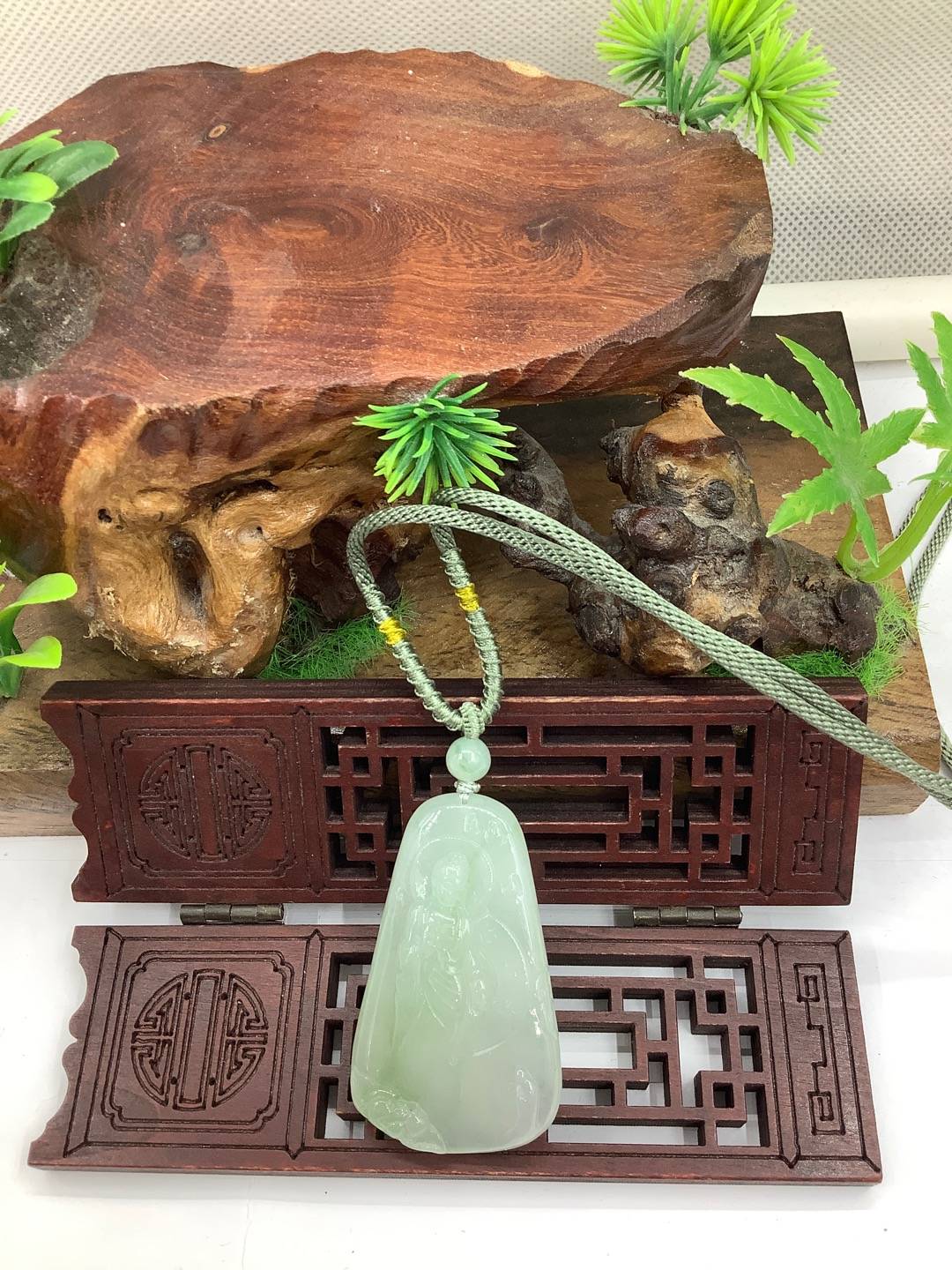 佛观天下