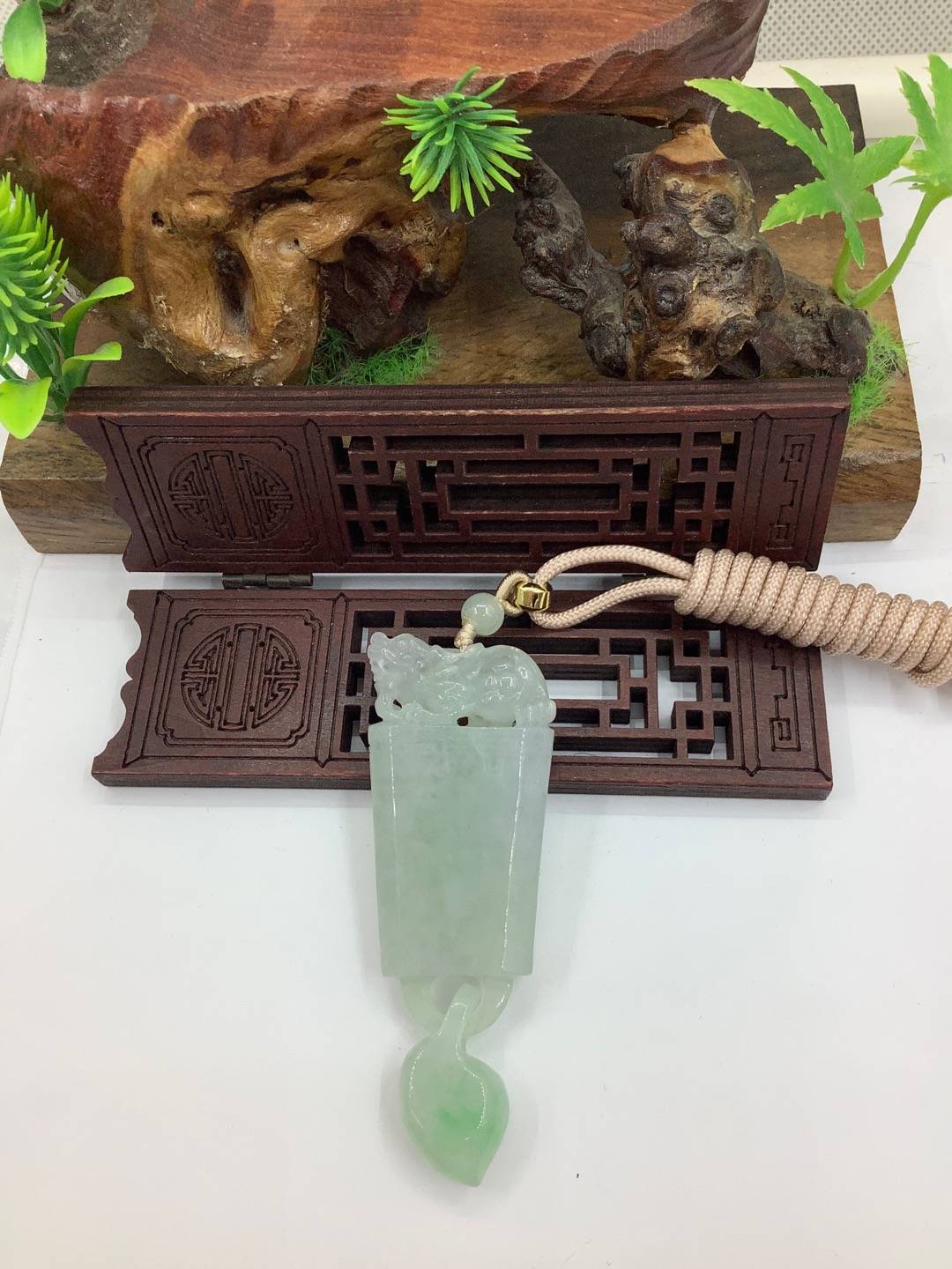 招财纳福