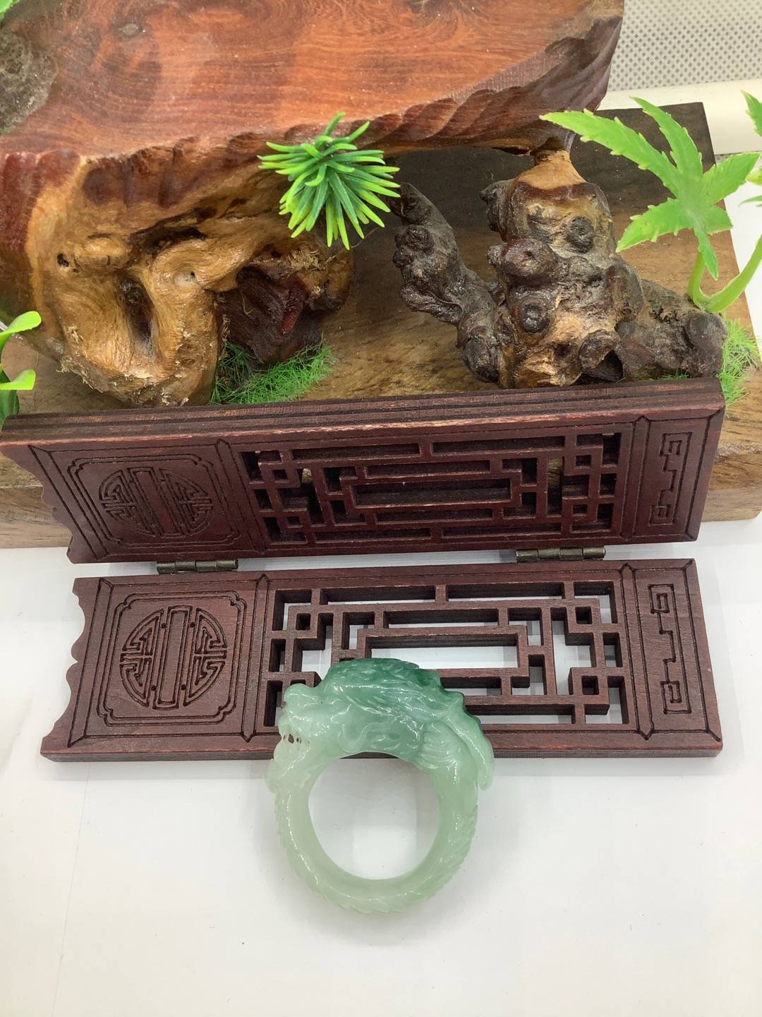 龙行天下