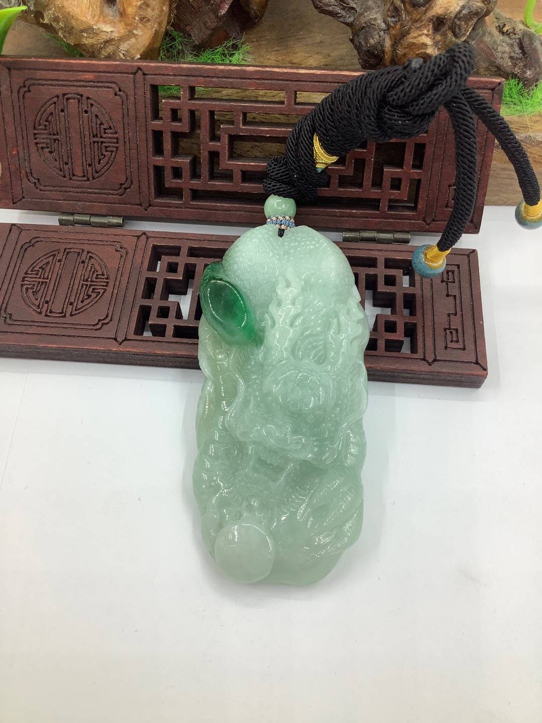 龙行天下