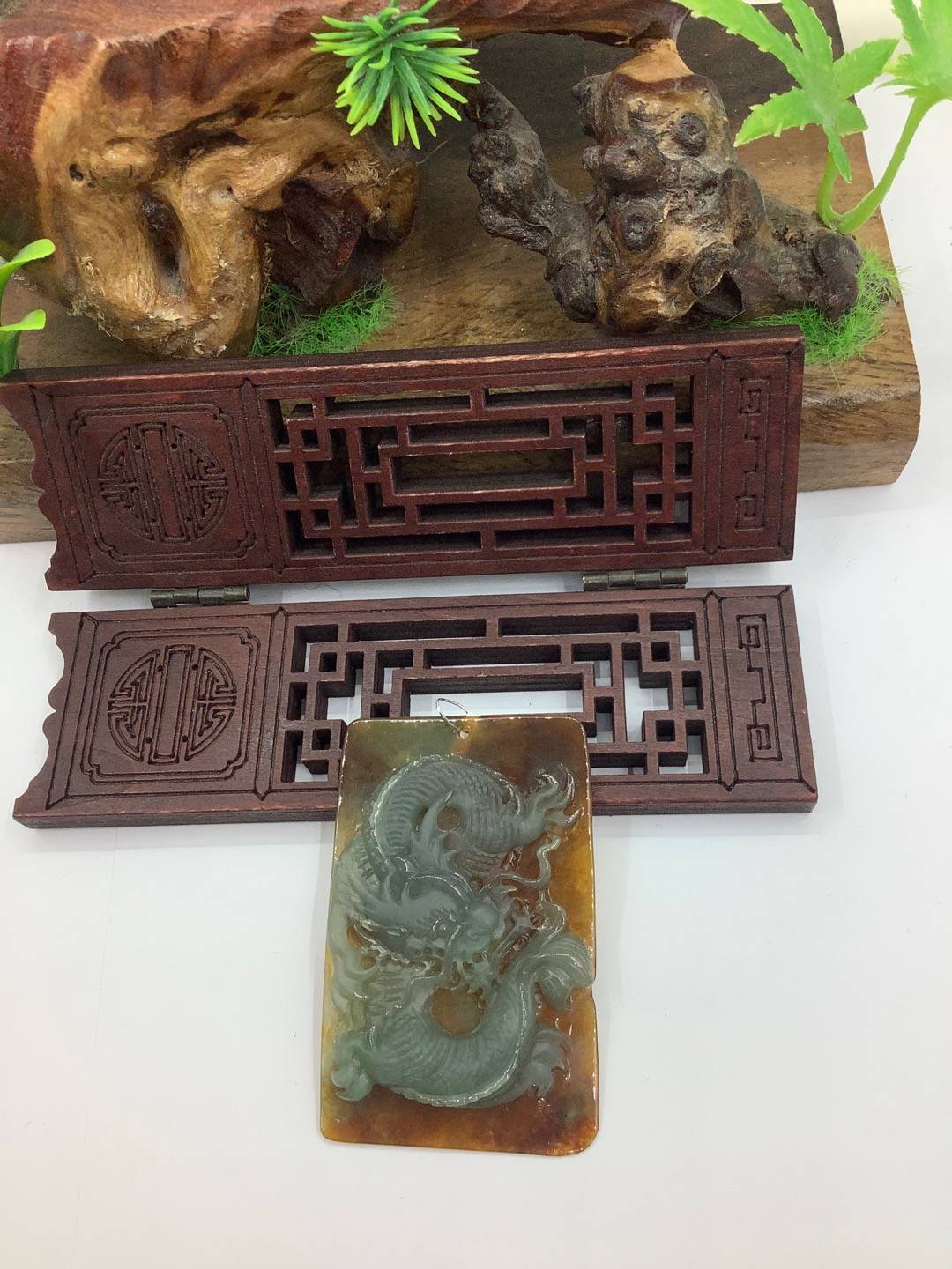 龙行天下
