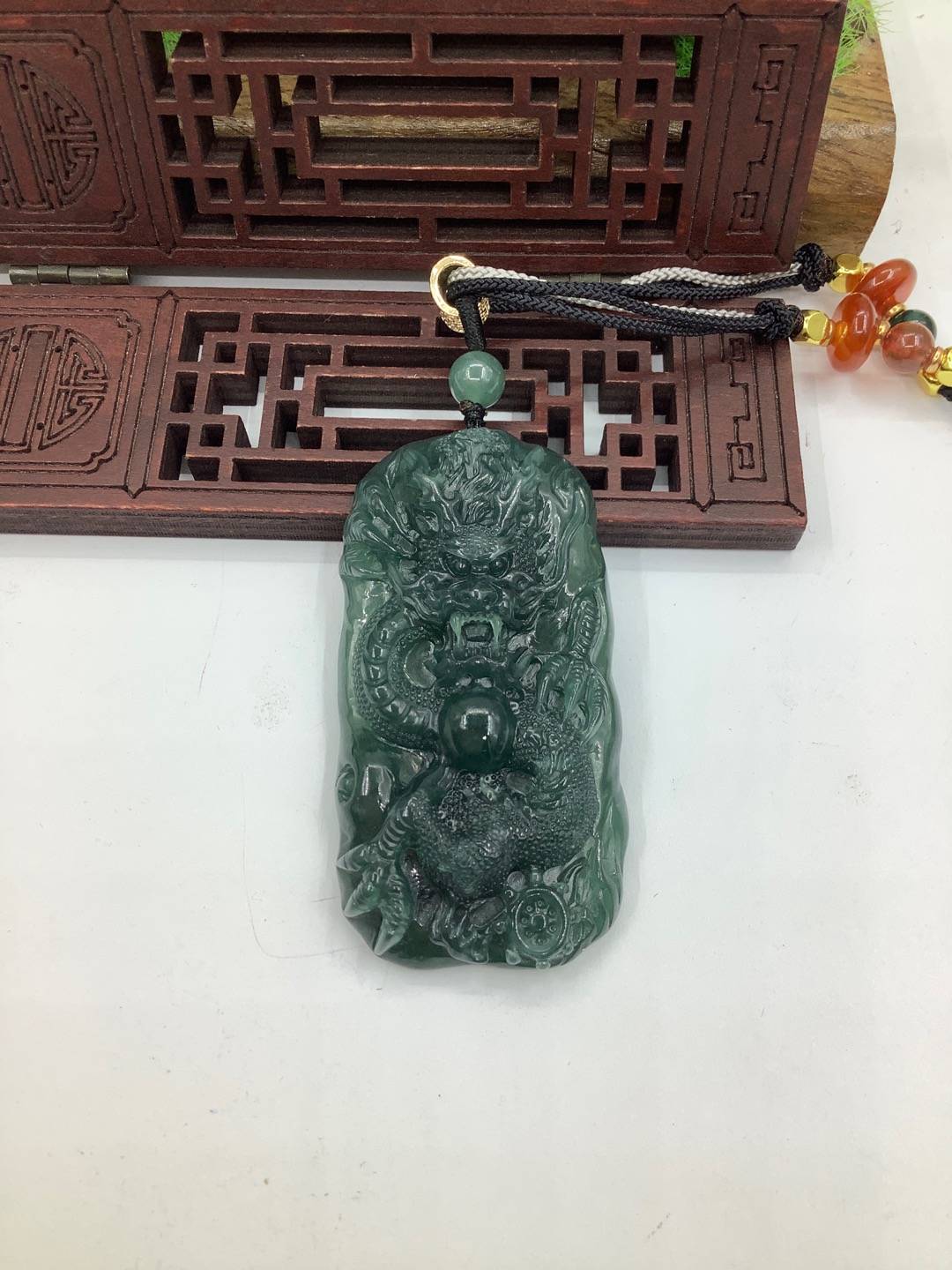 龙行天下