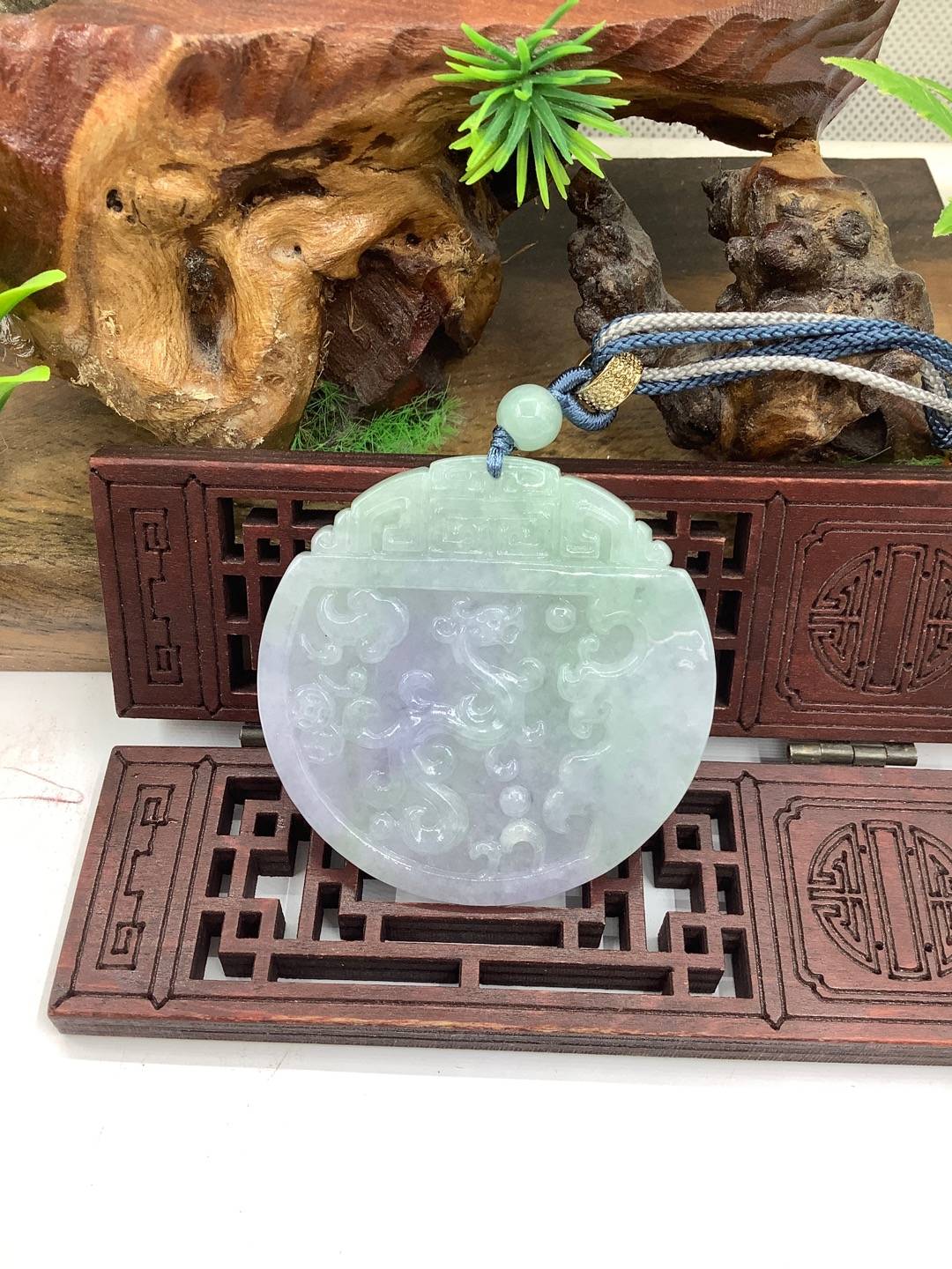 龙行天下
