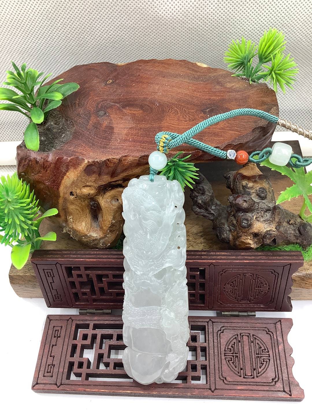 龙行天下