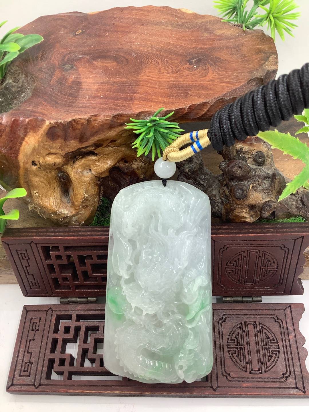 龙行天下