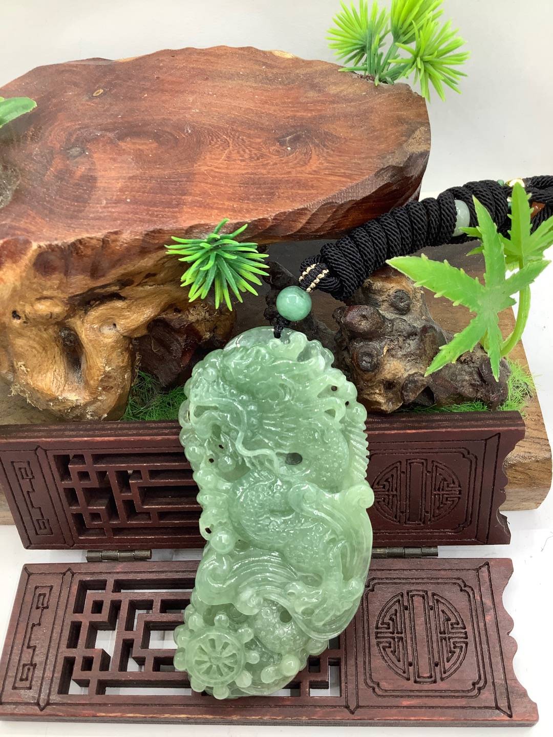 龙行天下