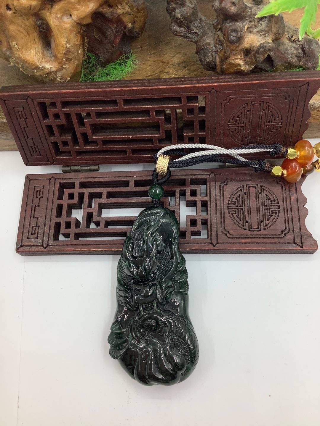 龙行天下