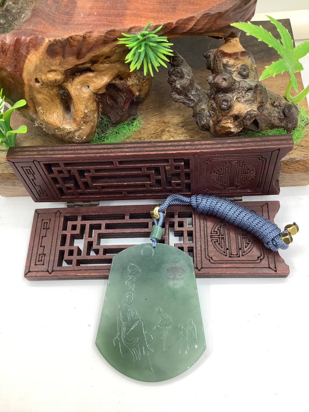 佛观天下