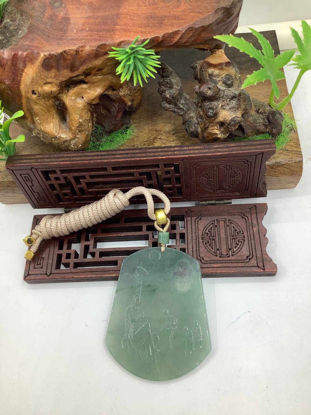 佛观天下